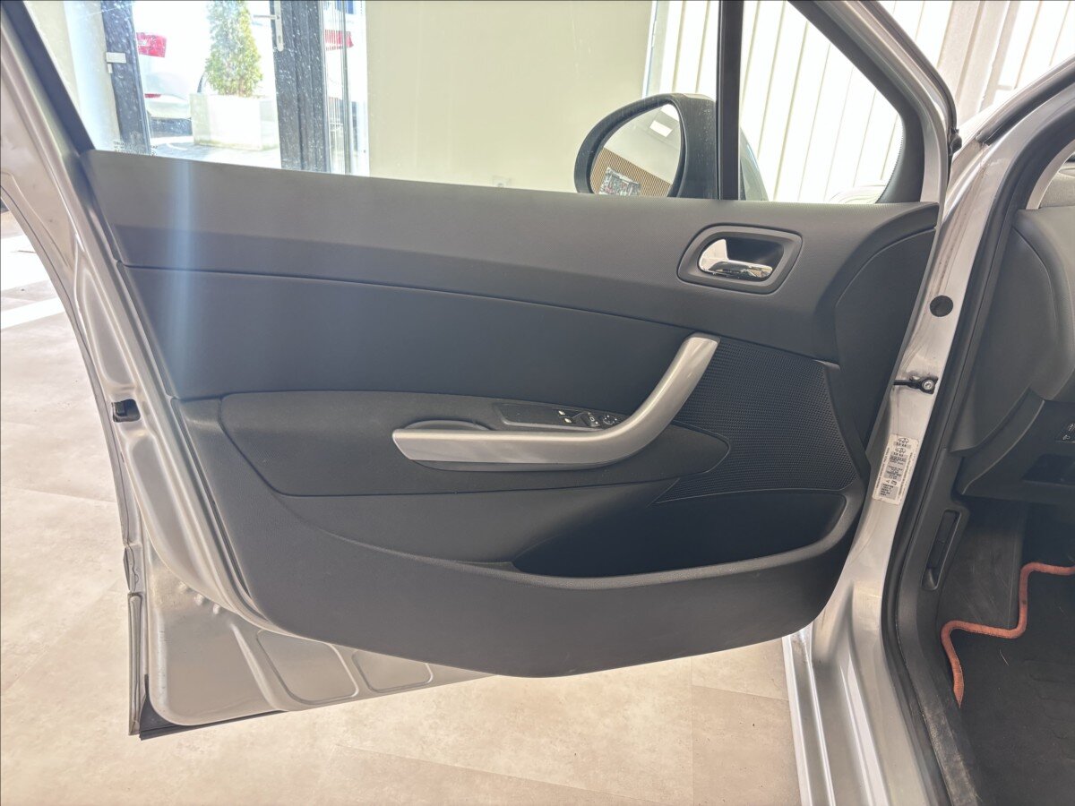 Peugeot 308 Kombi 1,6 l 88 kw