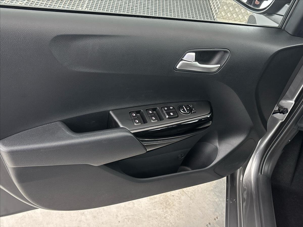 KIA Picanto Hatchback 998,0 50 kw