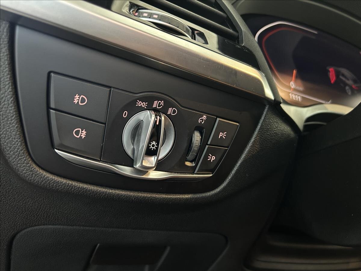 BMW X4 SUV / Terénní 2,0 l 140 kw