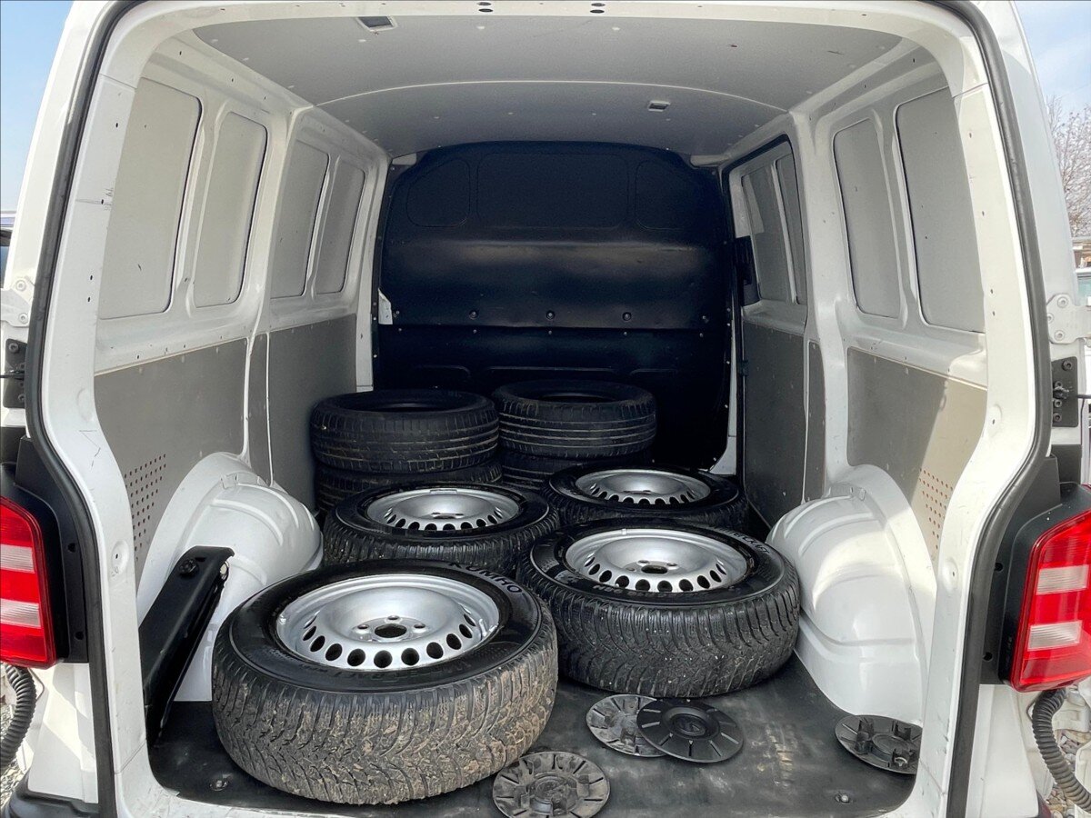 Volkswagen Transporter Skříň 2,0 l 62 kw