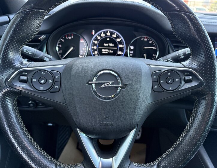 Opel Insignia Kombi 2,0 l 128 kw