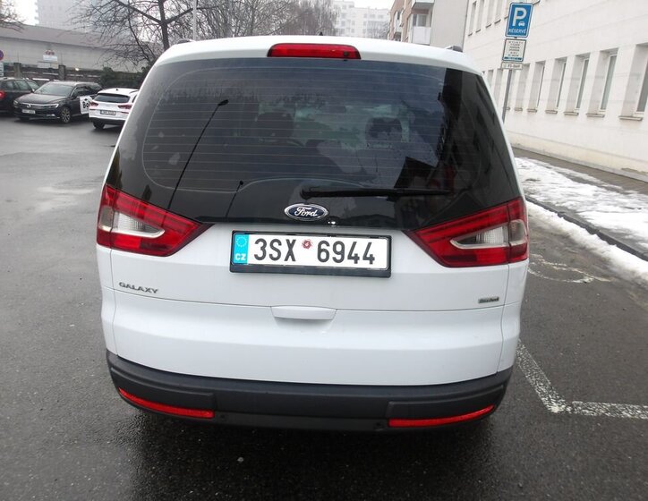 Ford Galaxy MPV 2,0 l 107 kw