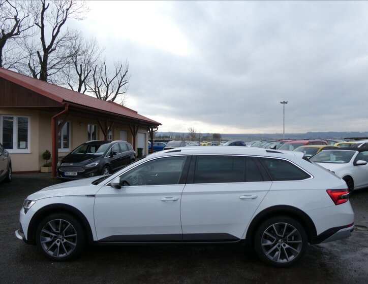 Škoda Superb Kombi 2,0 l 147 kw