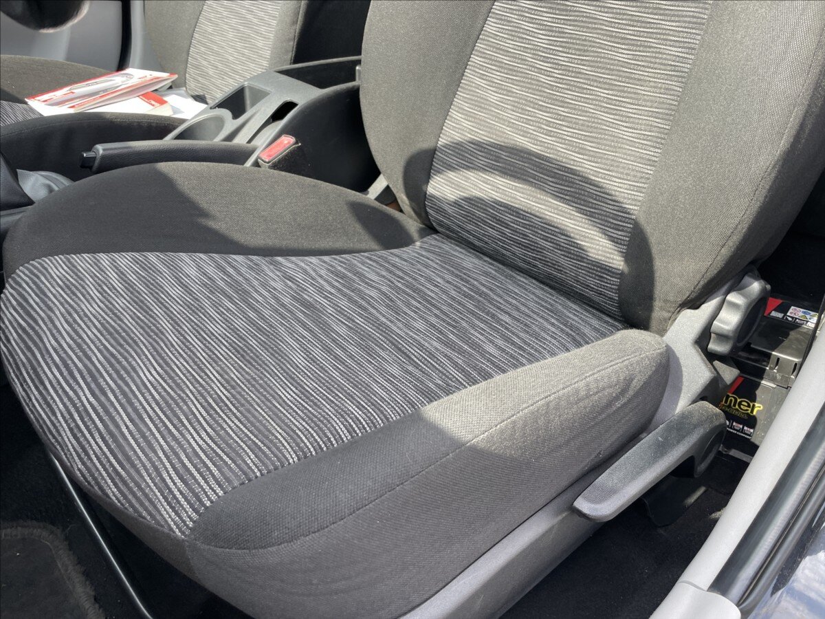 KIA Ceed Hatchback 1,4 l 80 kw