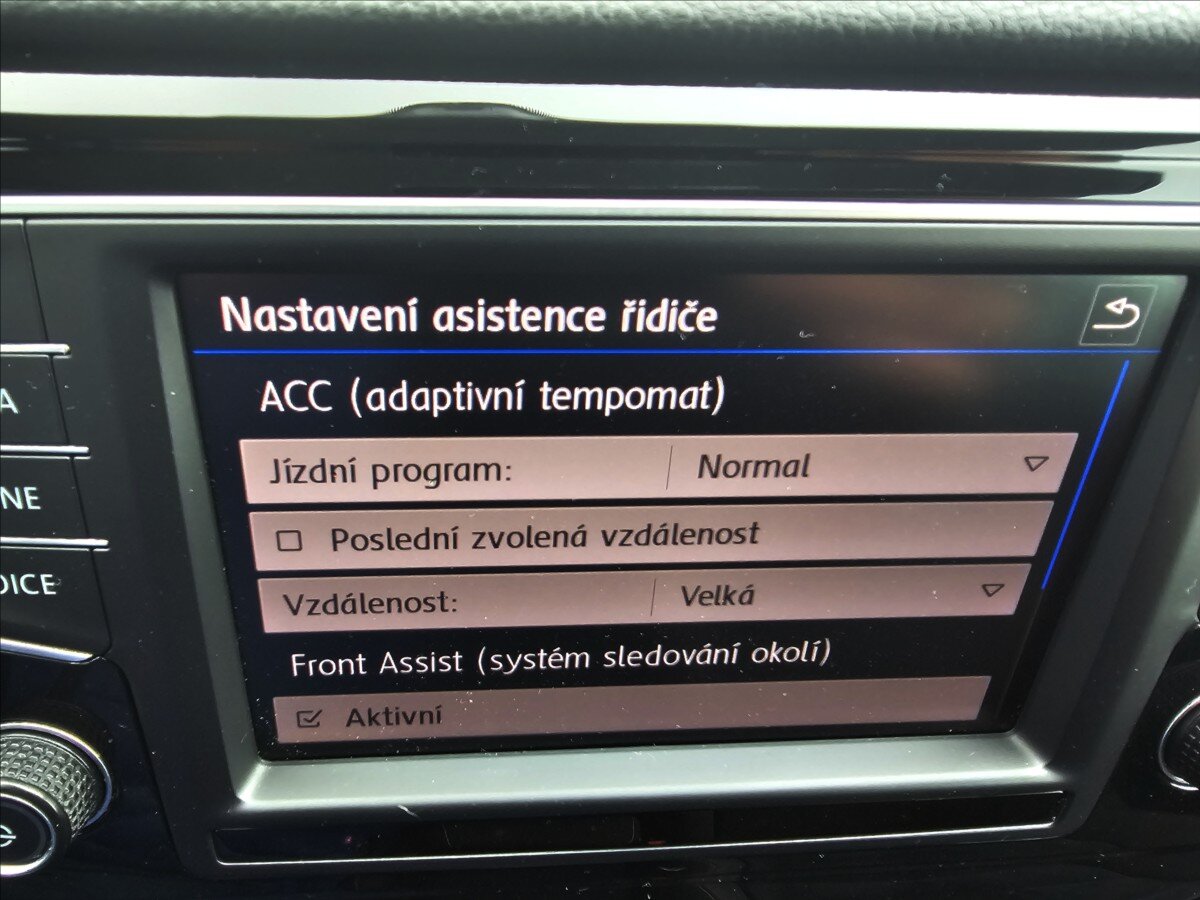 Volkswagen Golf Sportsvan Kombi 1,4 l 110 kw