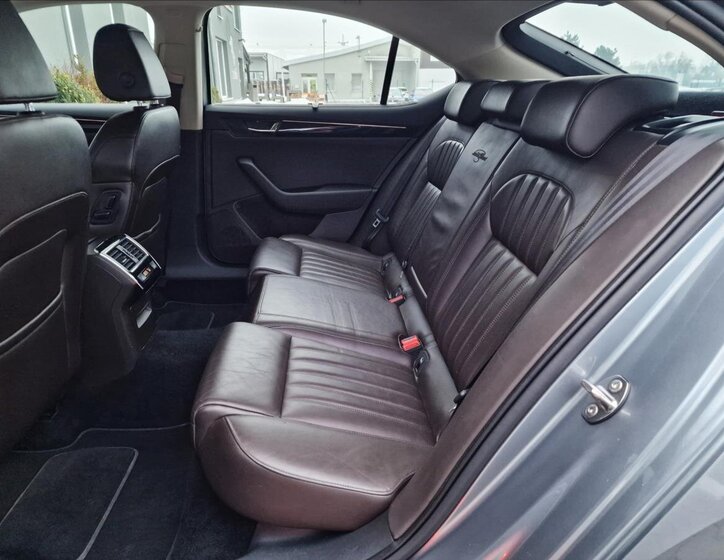 Škoda Superb Liftback 2,0 l 140 kw