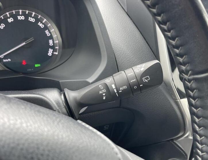 Toyota Land Cruiser 36