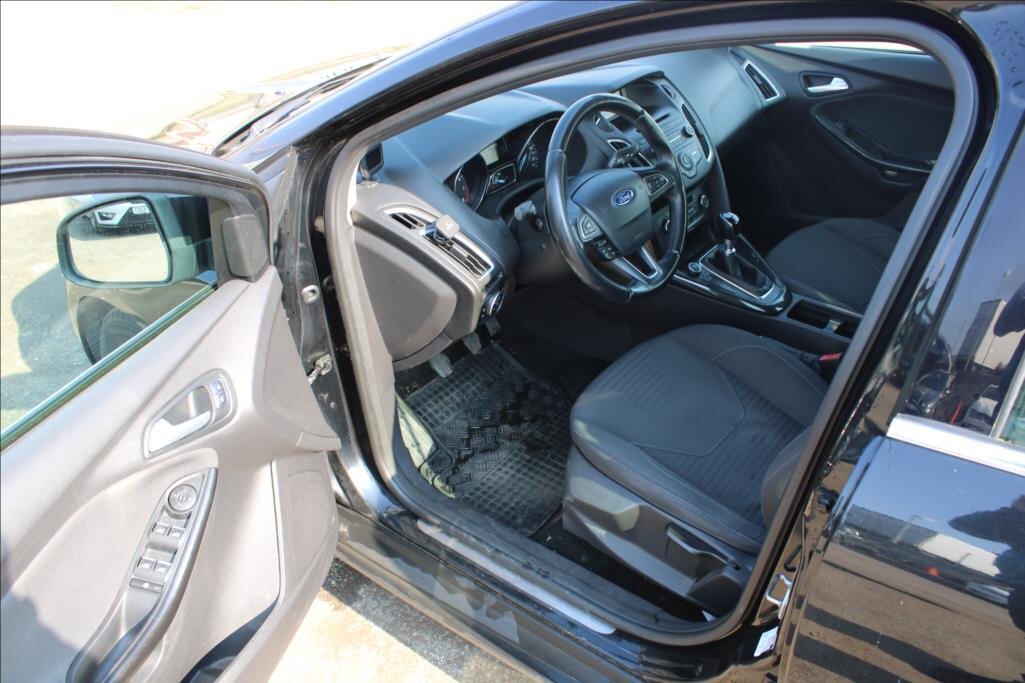 Ford Focus Kombi 1,5 l 110 kw