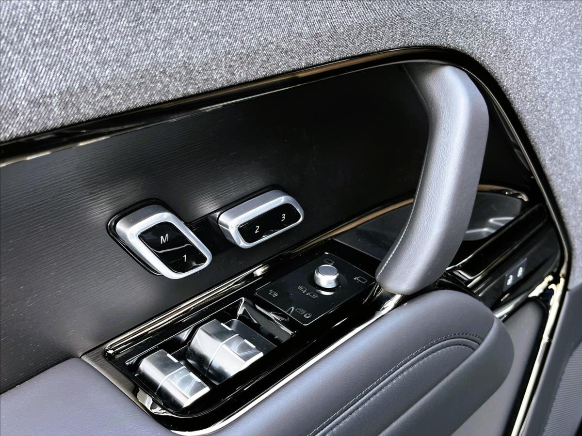 Land Rover Range Rover Sport SUV / Terénní 3,0 l 221 kw