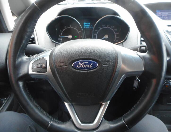 Ford EcoSport 9