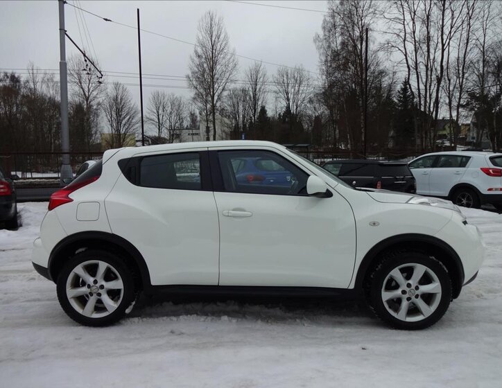 Nissan Juke Hatchback 1,6 l 86 kw