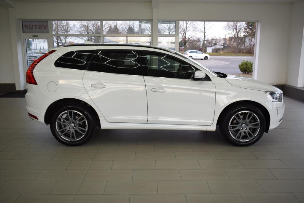 Volvo XC60 SUV 2,4 l 133 kw