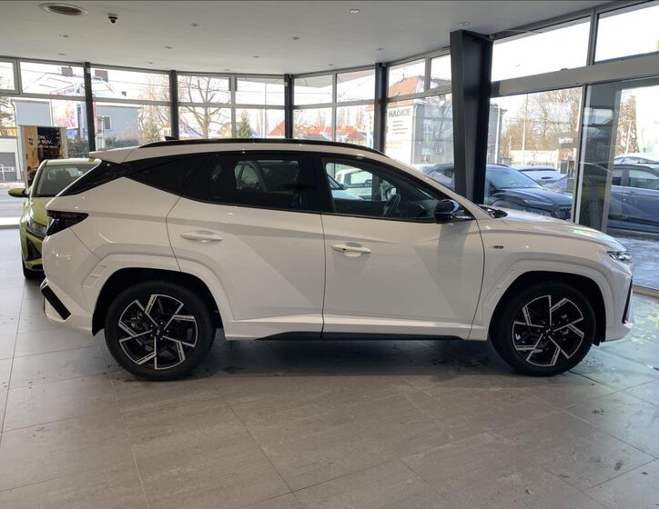 Hyundai Tucson SUV 1,6 l 117 kw