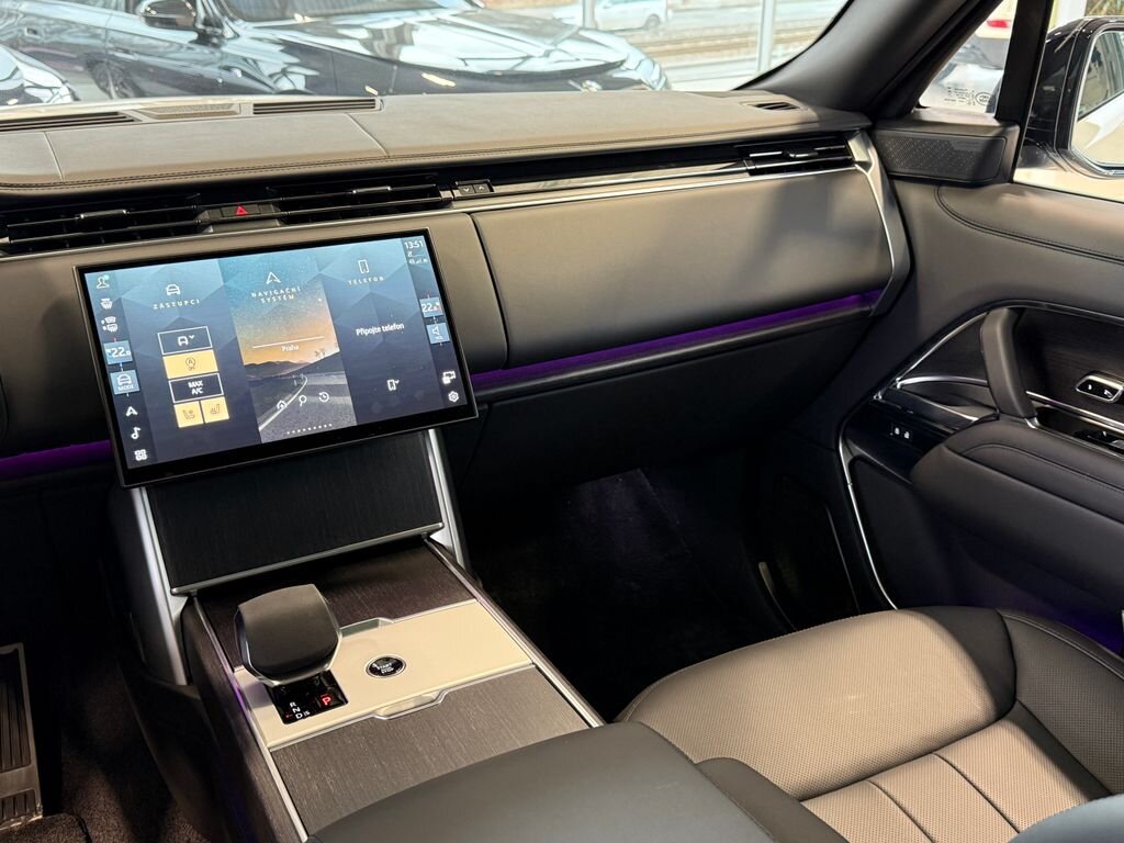 Land Rover Range Rover SUV / Terénní 4,4 l 390 kw