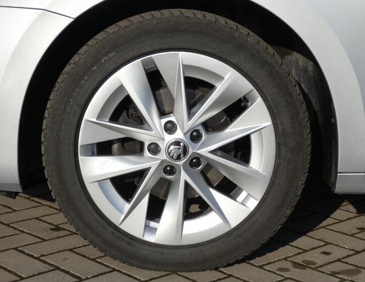 Škoda Octavia Kombi 2,0 l 110 kw