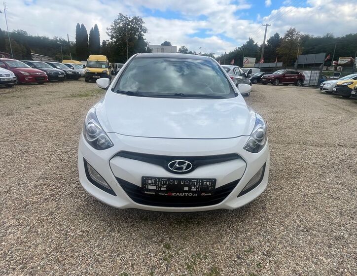 Hyundai i30 10