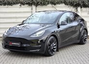 Tesla Model Y 3