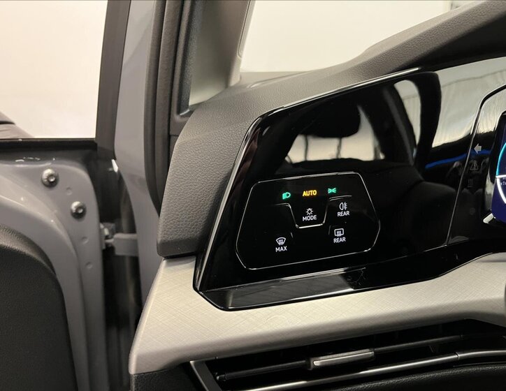 Volkswagen Golf Hatchback 1,5 l 110 kw