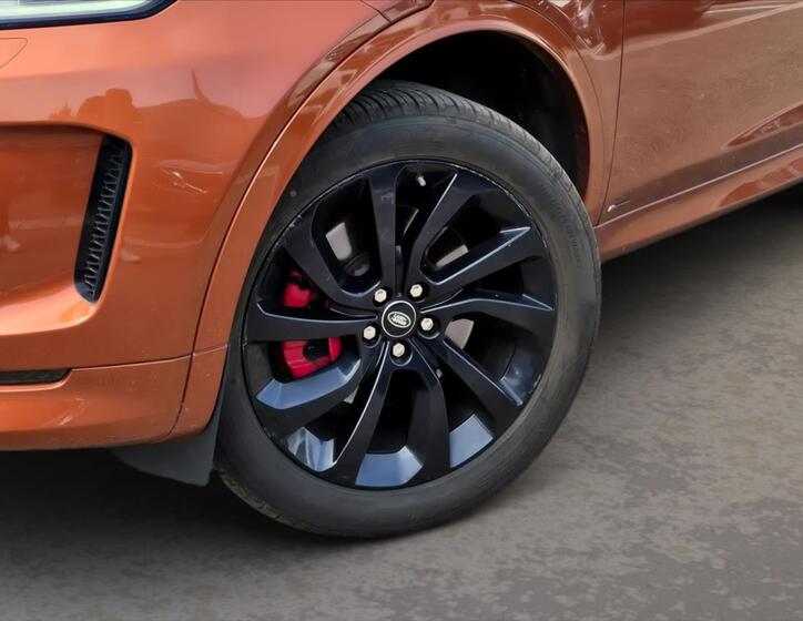 Land Rover Discovery Sport 6