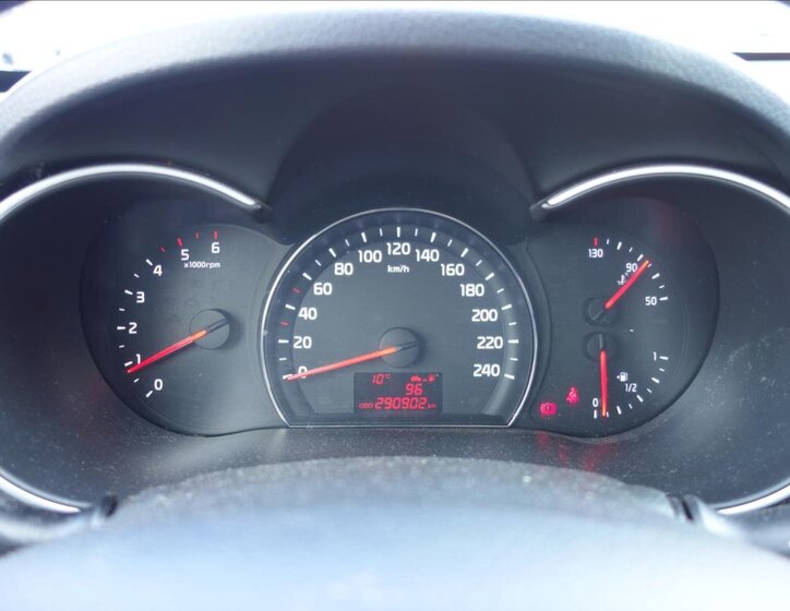 KIA Sorento SUV / Terénní 2,2 l 145 kw