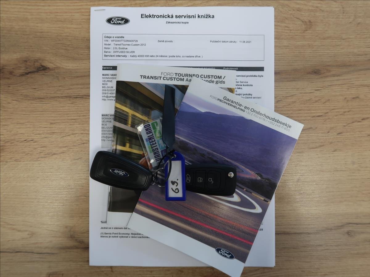 Ford Tourneo Custom MPV 2,0 l 136 kw