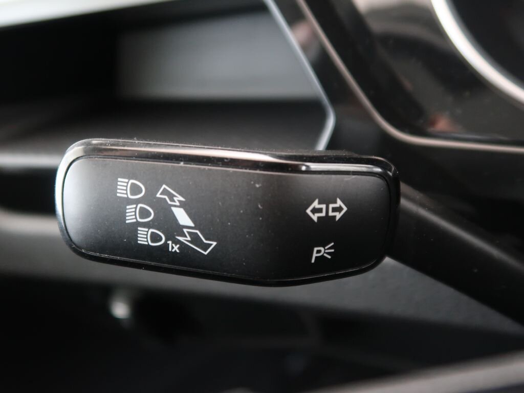 Volkswagen Touran Kombi 2,0 l 110 kw