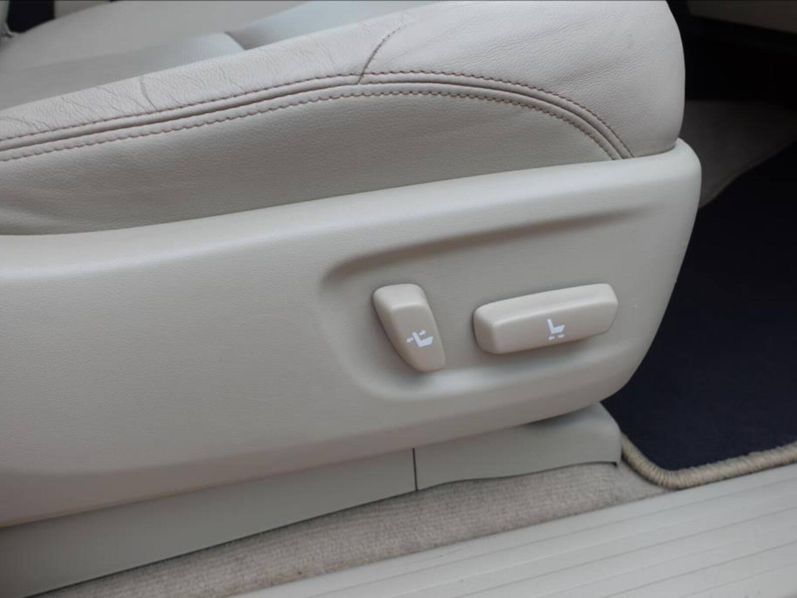 Toyota Land Cruiser 41