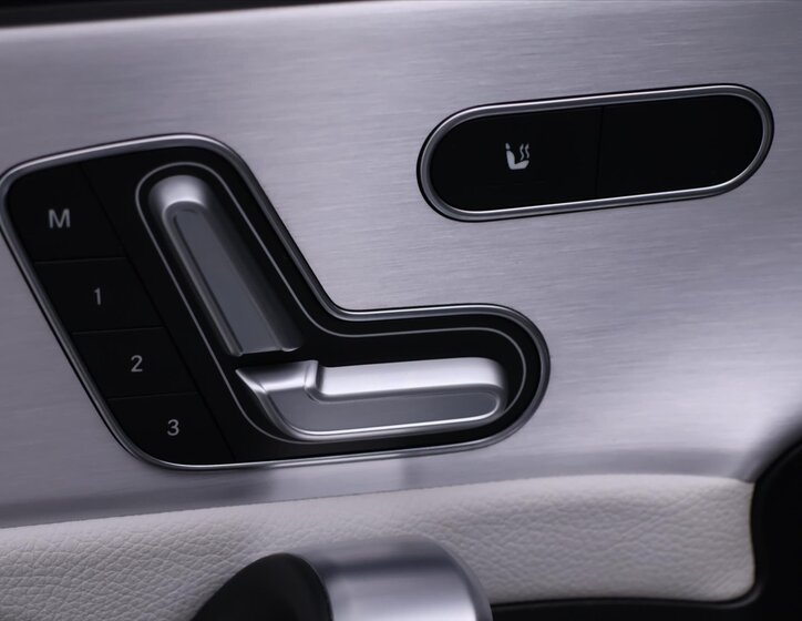 Mercedes-Benz Třídy A Hatchback 1,3 l 120 kw