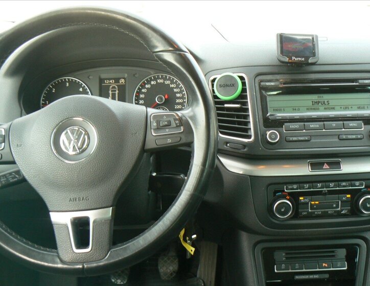 Volkswagen Sharan MPV 2,0 l 103 kw