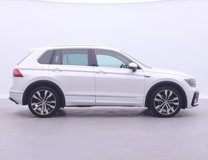 Volkswagen Tiguan 8