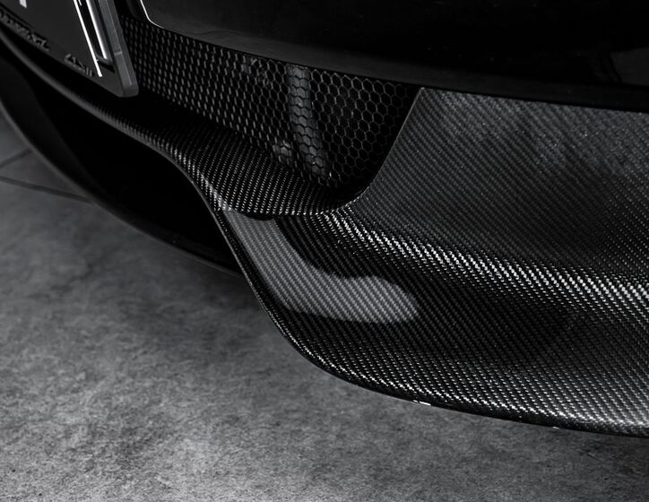 Aston Martin Vanquish 15