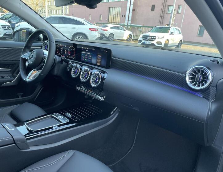 Mercedes-Benz Třídy A Hatchback 2,0 l 110 kw