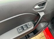 Renault Captur SUV 999,0 67 kw