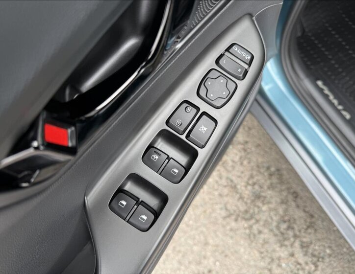 Hyundai Kona SUV / Terénní 1,6 l 130 kw