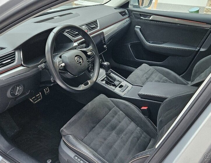 Škoda Superb Kombi 0,0 206 kw