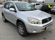 Toyota RAV4 2