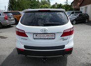 Hyundai Grand Santa Fe 8