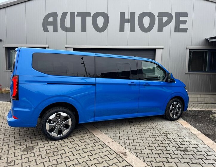 Volkswagen Caravelle 5