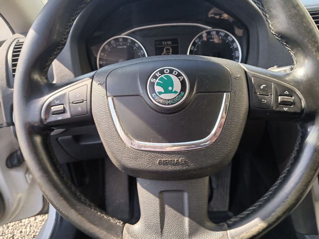 Škoda Octavia Sedan / Limuzína 1,6 l 77 kw