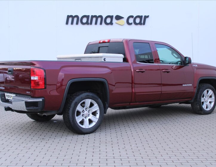 GMC Sierra Pick-up 4,3 l 212 kw