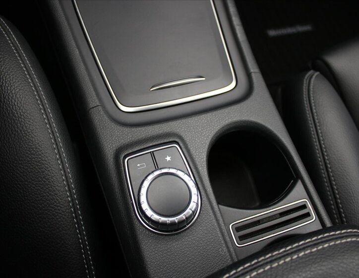 Mercedes-Benz CLA Kombi 2,1 l 100 kw