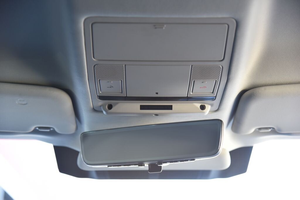 Land Rover Defender SUV 3,0 l 183 kw