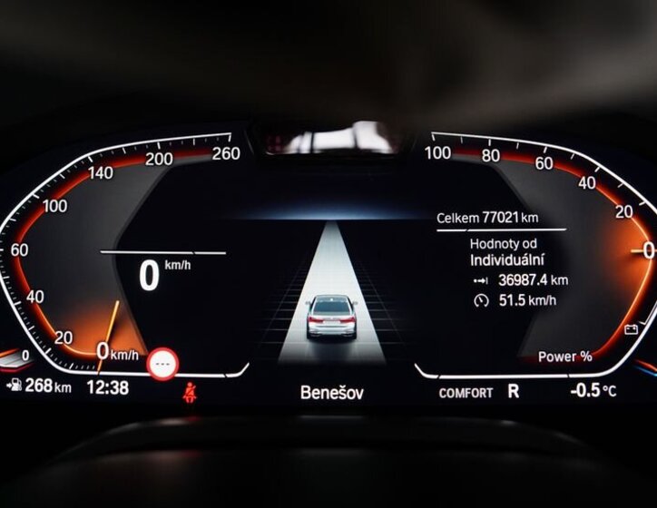 BMW Řada 7 Sedan 3,0 l 210 kw