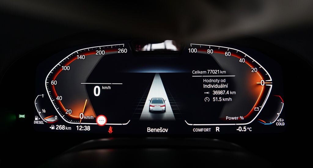 BMW Řada 7 Sedan 3,0 l 210 kw