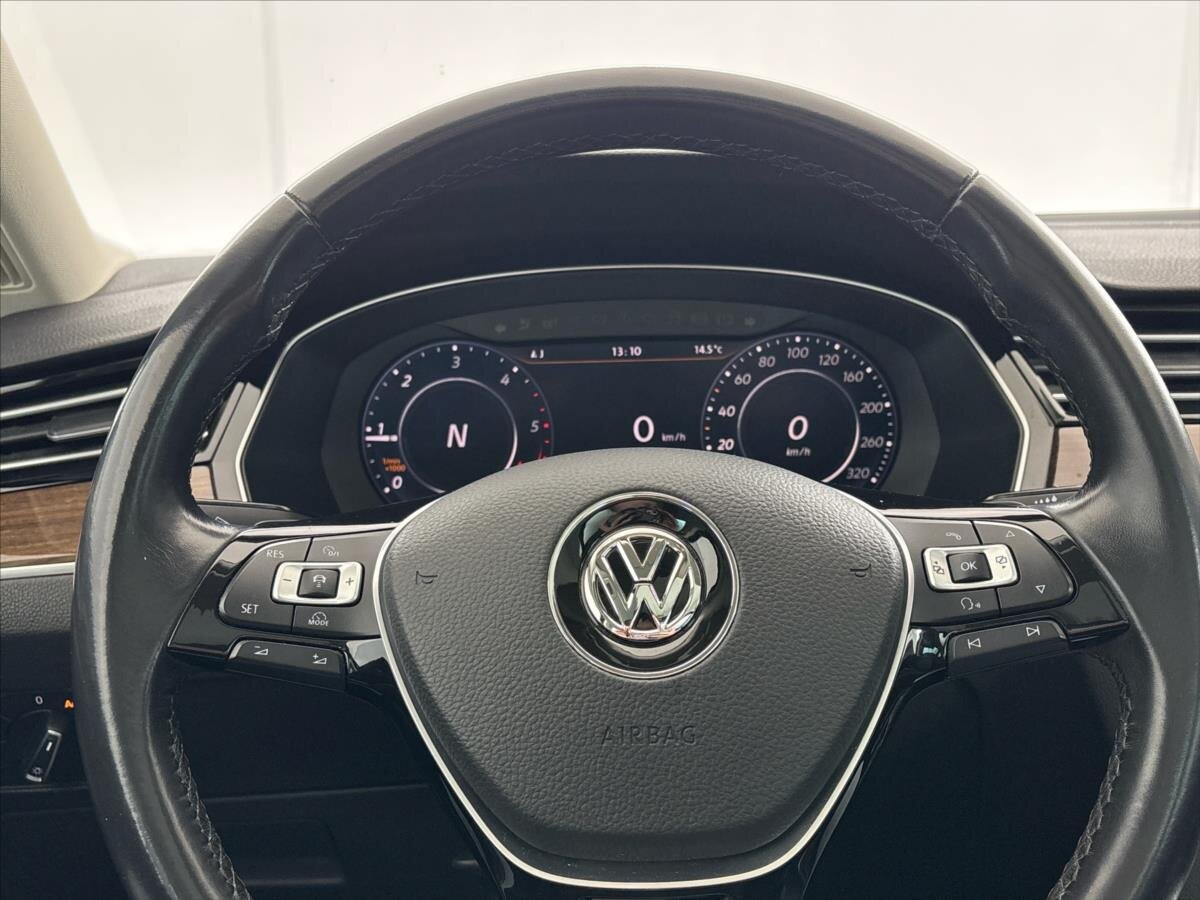 Volkswagen Passat Kombi 2,0 l 176 kw