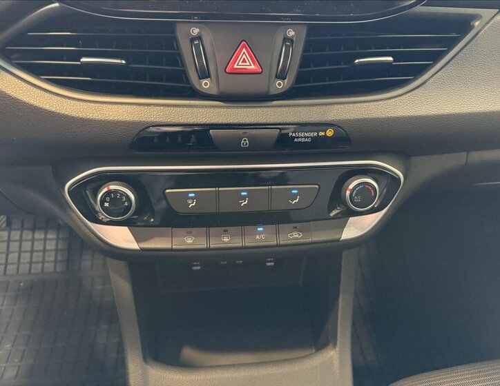 Hyundai i30 Hatchback 998,0 88 kw