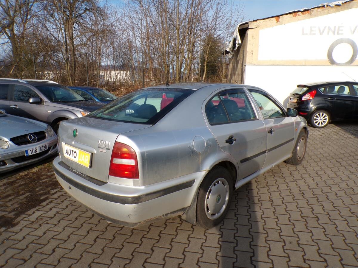 Škoda Octavia Hatchback 1,6 l 55 kw