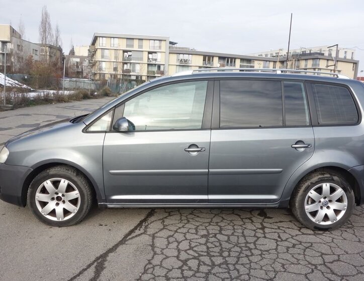 Volkswagen Touran 3
