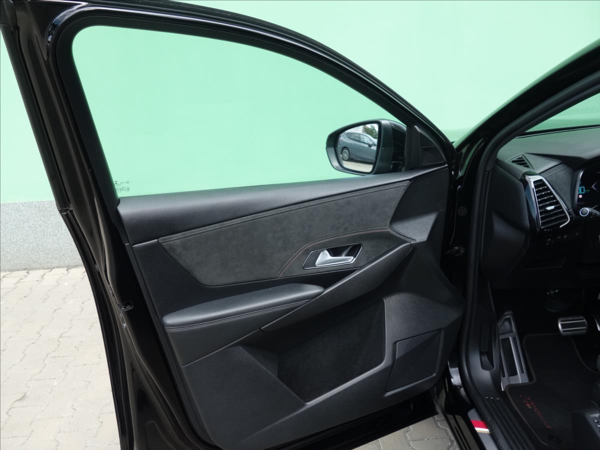 DS Automobiles DS7 Crossback