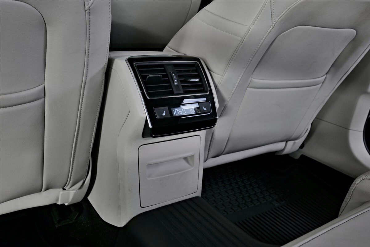 Škoda Superb Sedan 2,0 l 200 kw